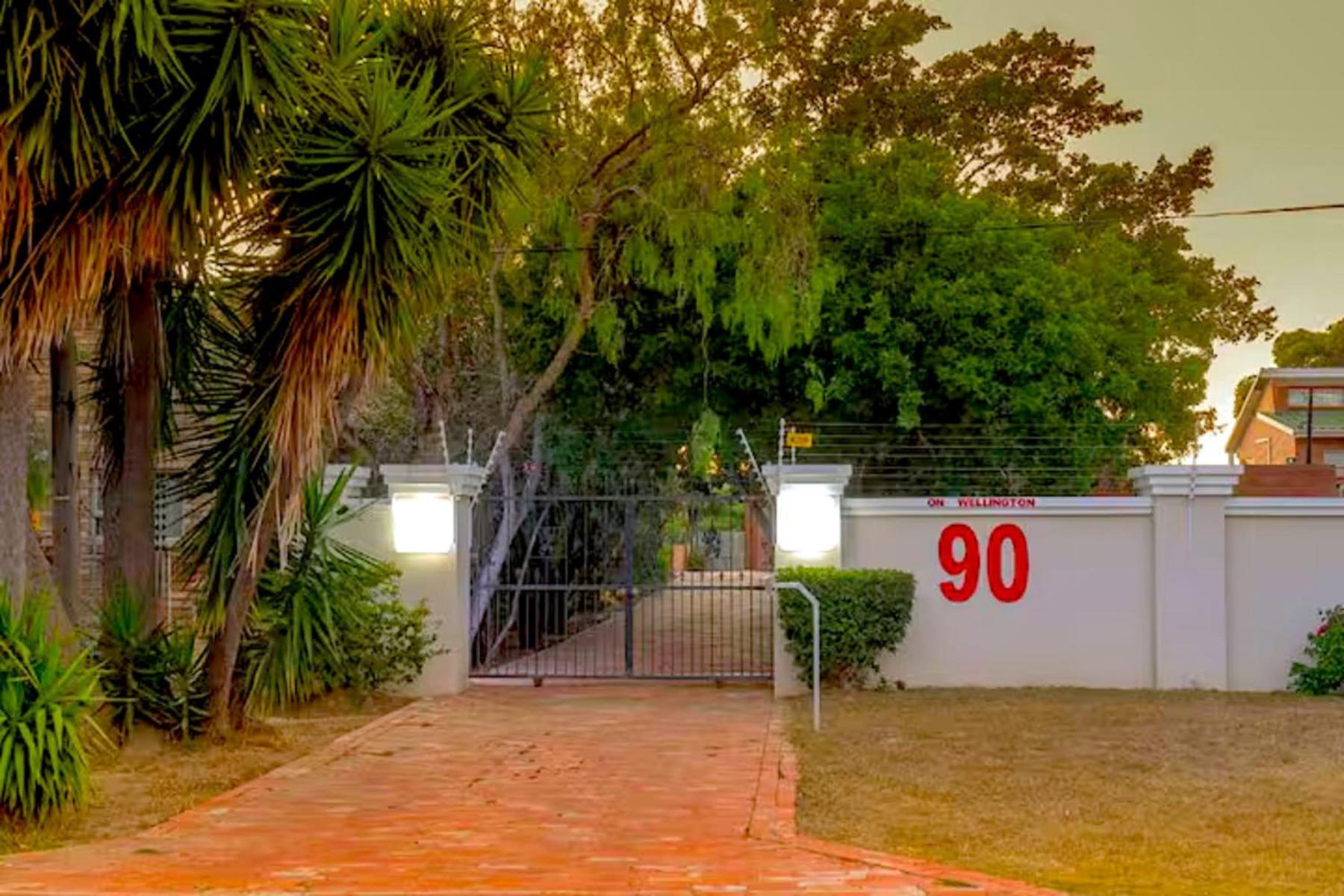 90 On Wellington Villa Colchester Exterior photo